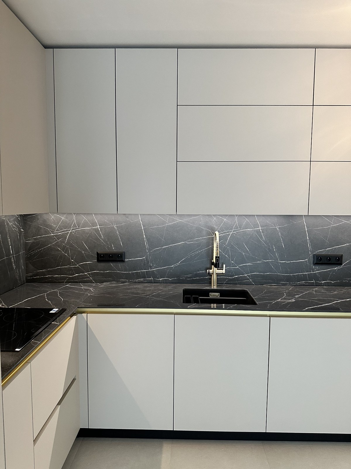 Nábytek na míru — realizace Vamax Design 4