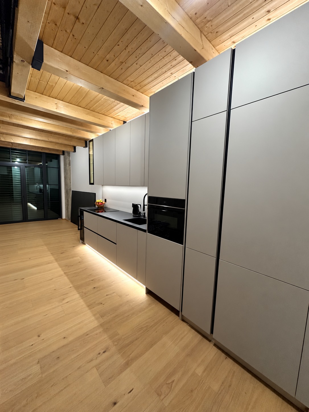 Nábytek na míru — realizace Vamax Design 12