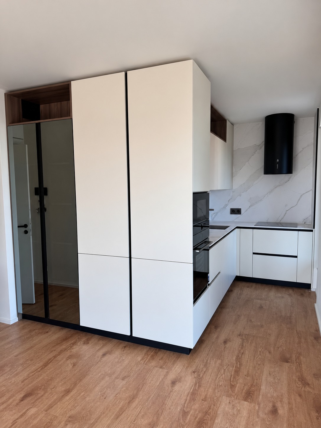 Nábytek na míru — realizace Vamax Design 24