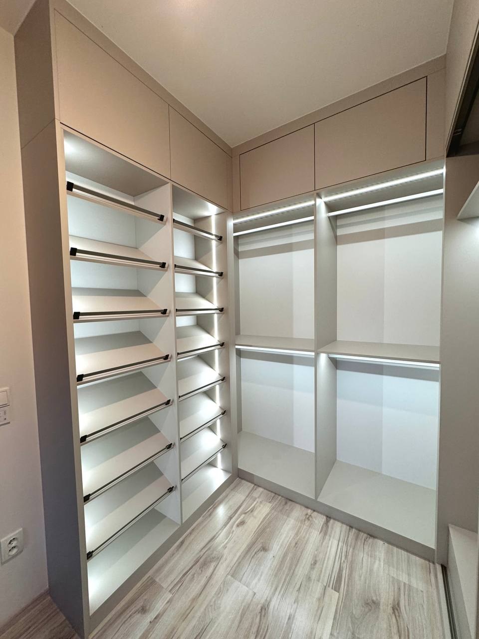 Nábytek na míru — realizace Vamax Design 35